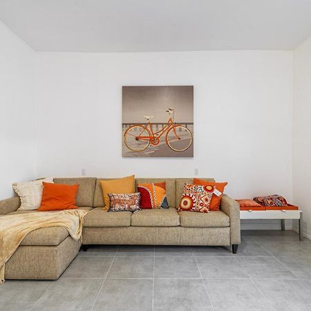 2 Br/ 1 Ba Home, Sleeps 10, 1 Min Walk To Rosarito Beach Exterior photo