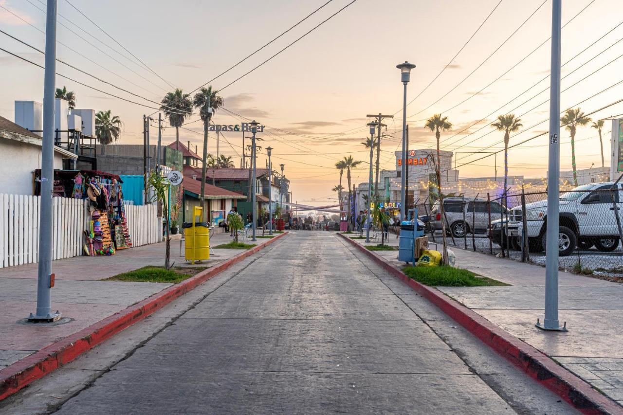 2 Br/ 1 Ba Home, Sleeps 10, 1 Min Walk To Rosarito Beach Exterior photo