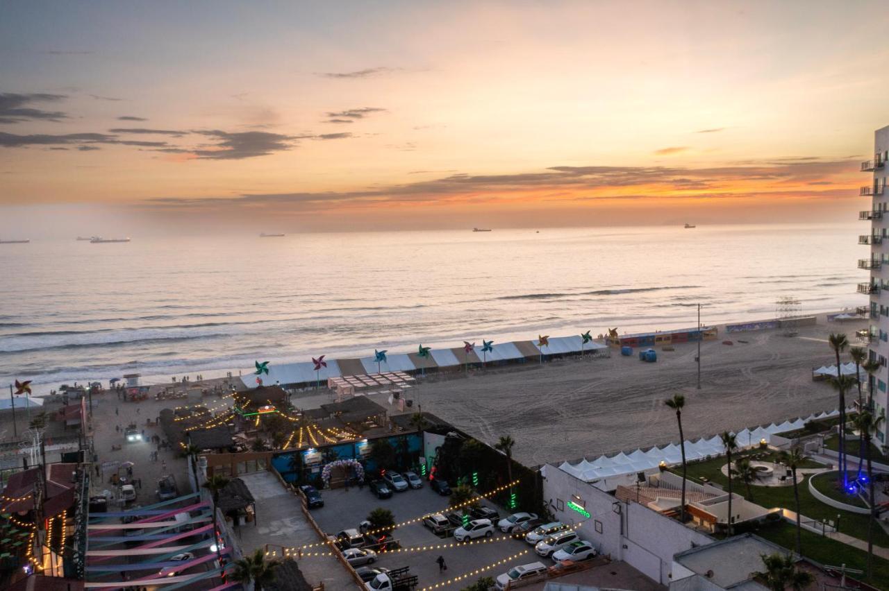 2 Br/ 1 Ba Home, Sleeps 10, 1 Min Walk To Rosarito Beach Exterior photo